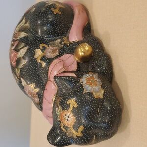 Vintage porcelain cat figurine